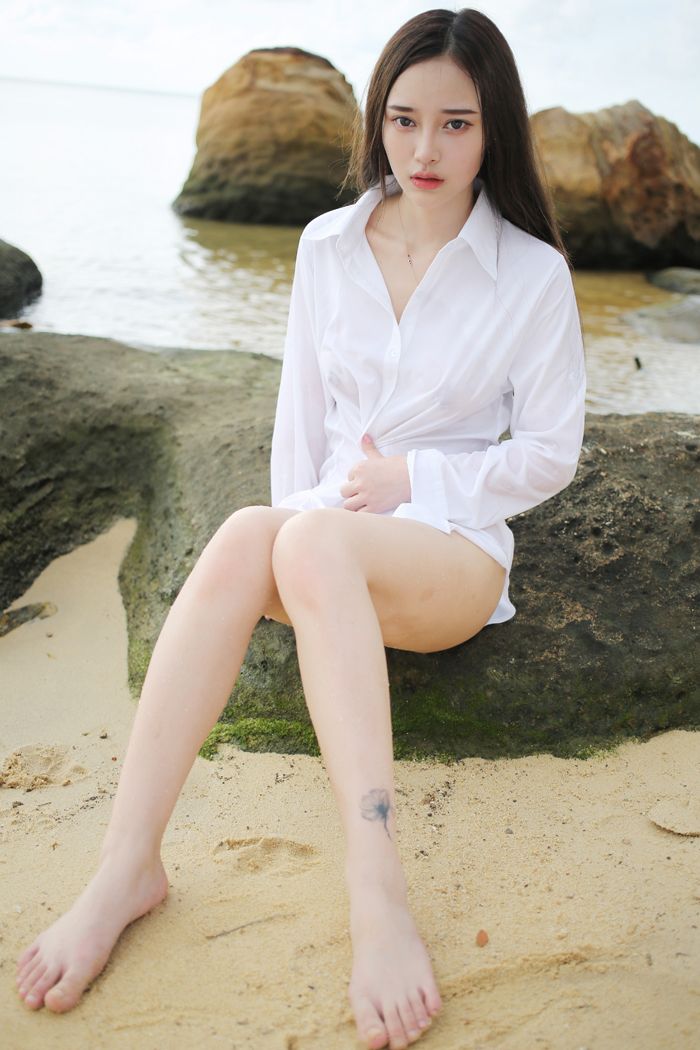 唐琪儿酥胸细腰白嫩美胸弹性十足(图29)