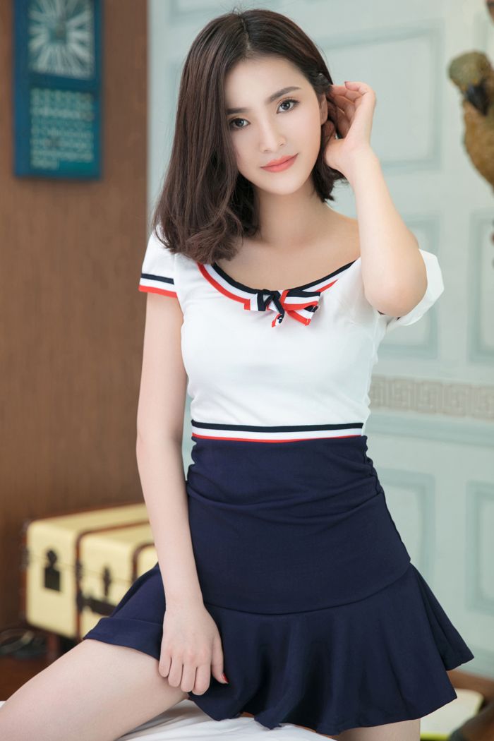 大胸妹小熊蕾丝内衣露酥胸性感惹火(图6)