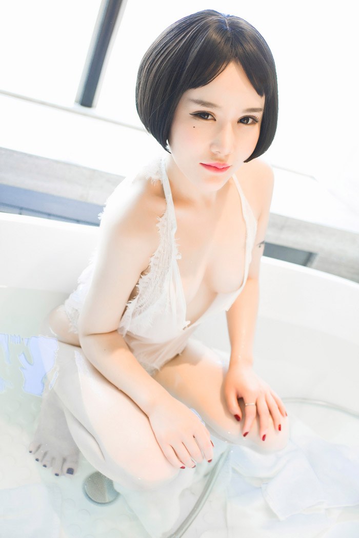 大胸妹妹佑熙情趣内衣演绎湿身诱惑(图25)