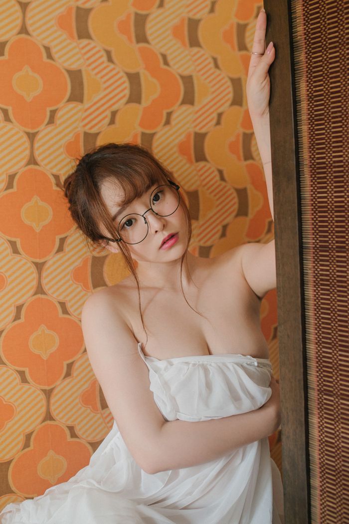 童颜巨乳柳侑绮秀丰乳肥臀好身材(图33)