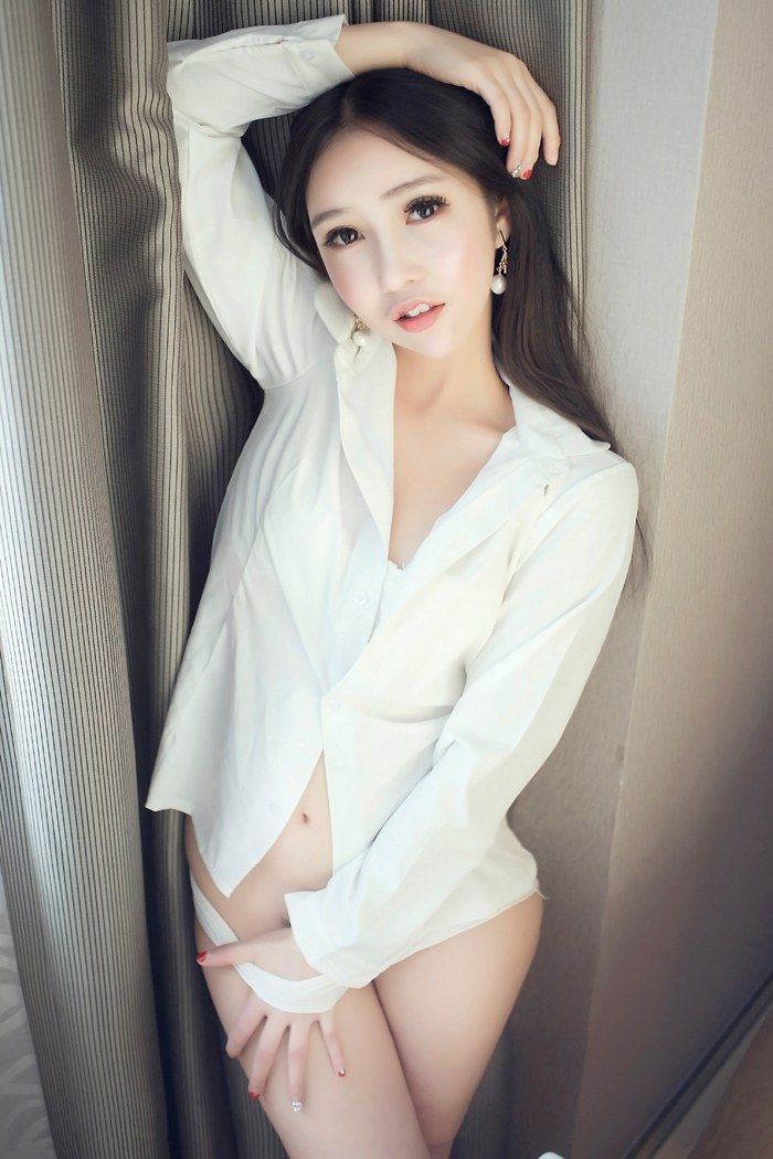 大胸妹艾弥丰乳肥臀让人欲罢不能(图28)