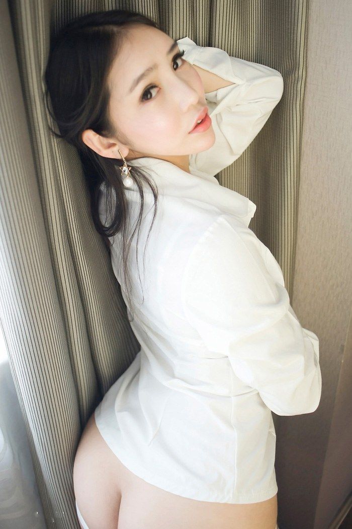 大胸妹艾弥丰乳肥臀让人欲罢不能(图31)