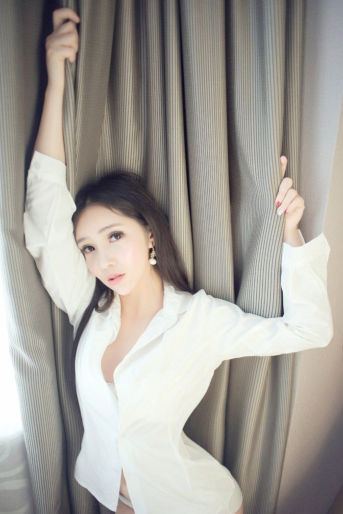 大胸妹艾弥丰乳肥臀让人欲罢不能(图35)