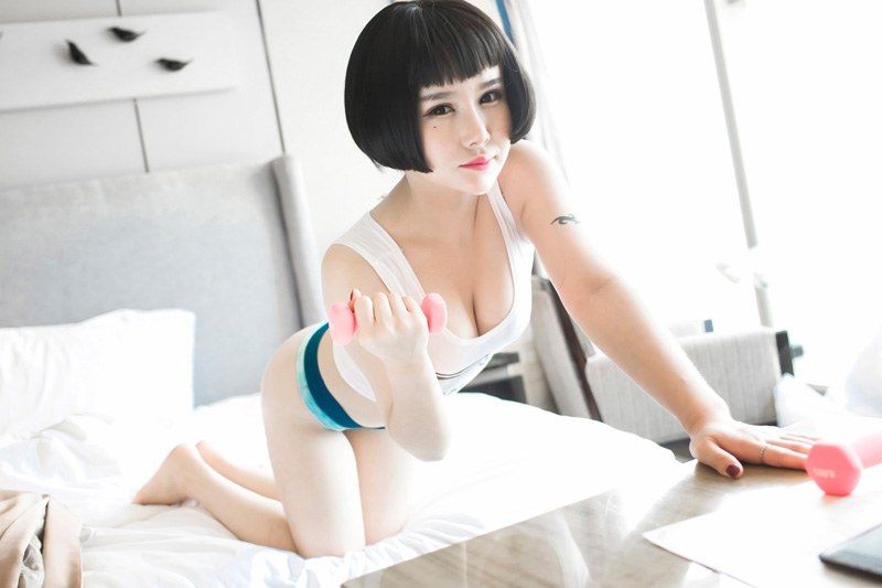 可爱妹子佑熙开胸泳衣秀浑圆美乳(图23)