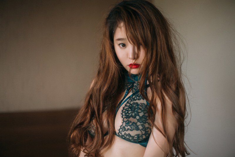 童颜巨乳柳侑绮性感内衣妩媚妖娆(图24)