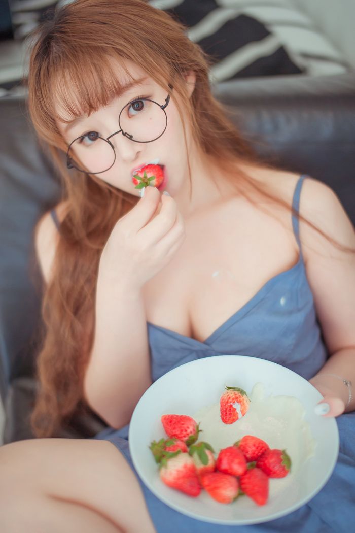 童颜巨乳柳侑绮性感内衣妩媚妖娆(图56)