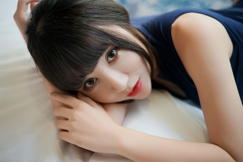 极品少妇夏笑笑连体内衣秀魔鬼身材(图17)