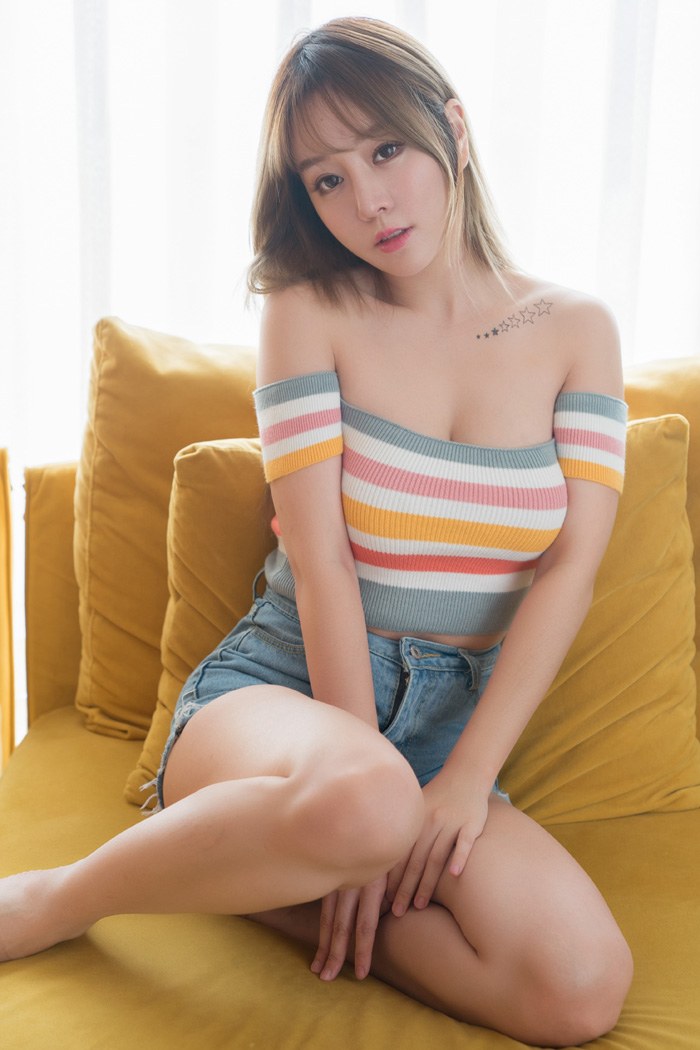 女神王雨纯护士装露豪乳摇摇欲坠(图26)