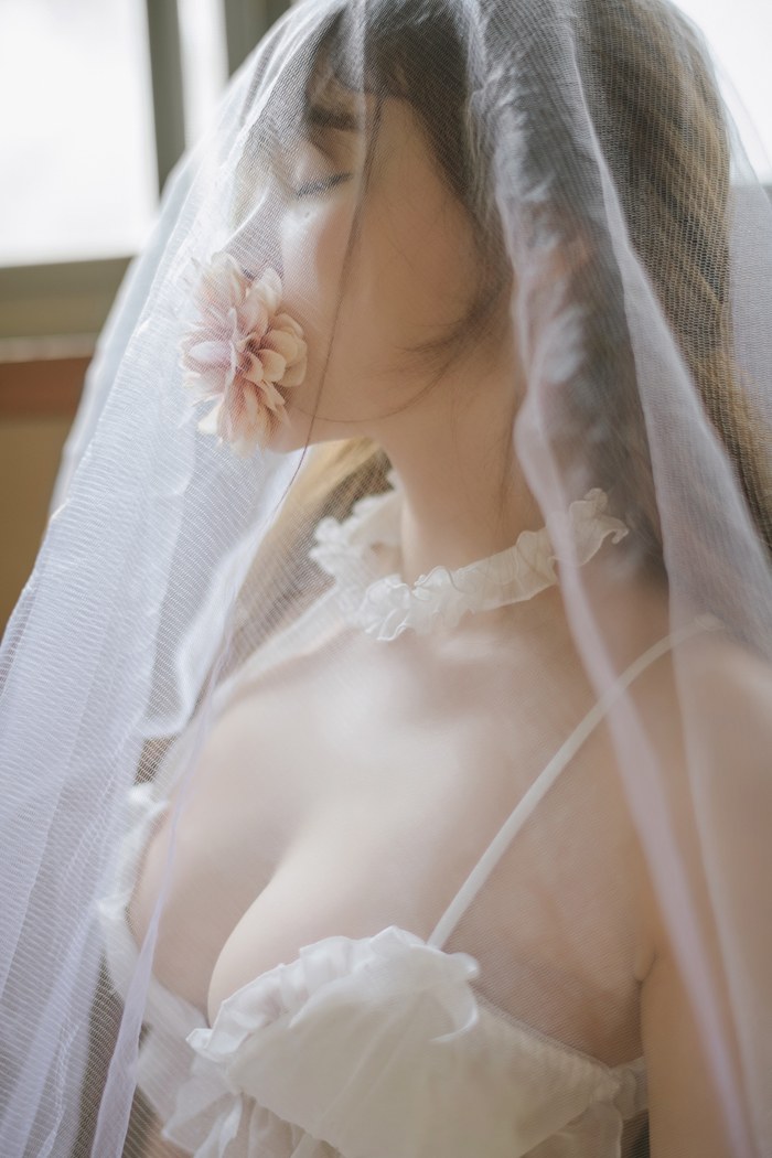 童颜巨乳柳侑绮身材曼妙惹人喜爱(图13)