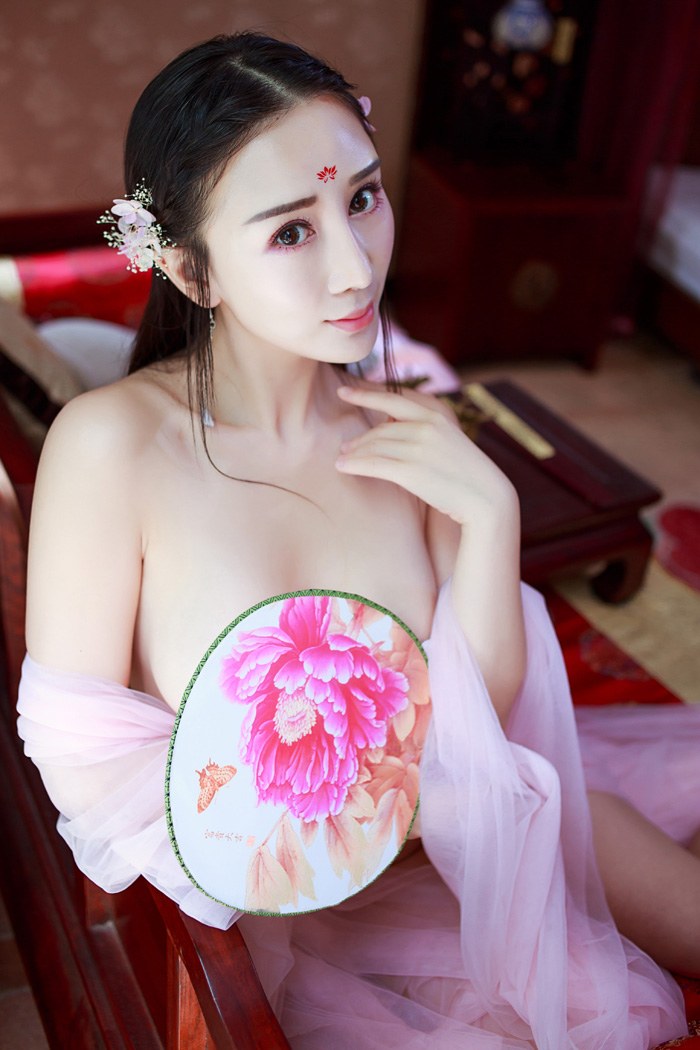 古风女王邹晶晶真空上阵乳此动人(图43)