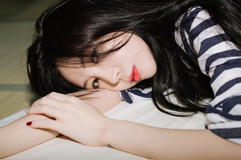 韩国少女Kim白色吊带魔鬼身材性感唯美(图20)