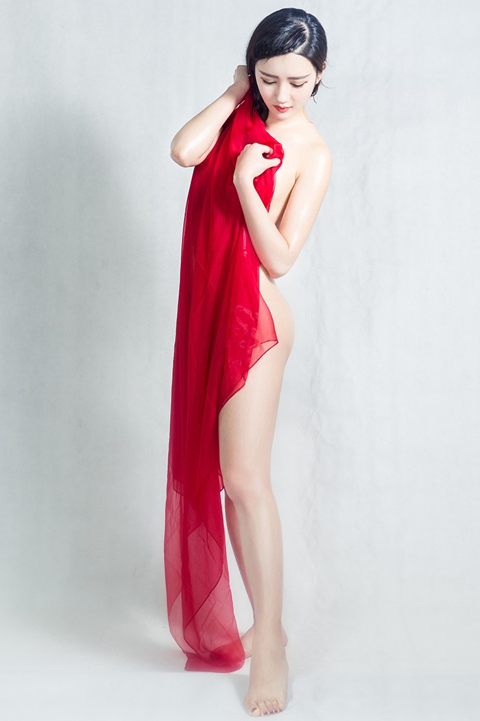 气质女神郭婉婷红纱遮身妩媚动人(图33)