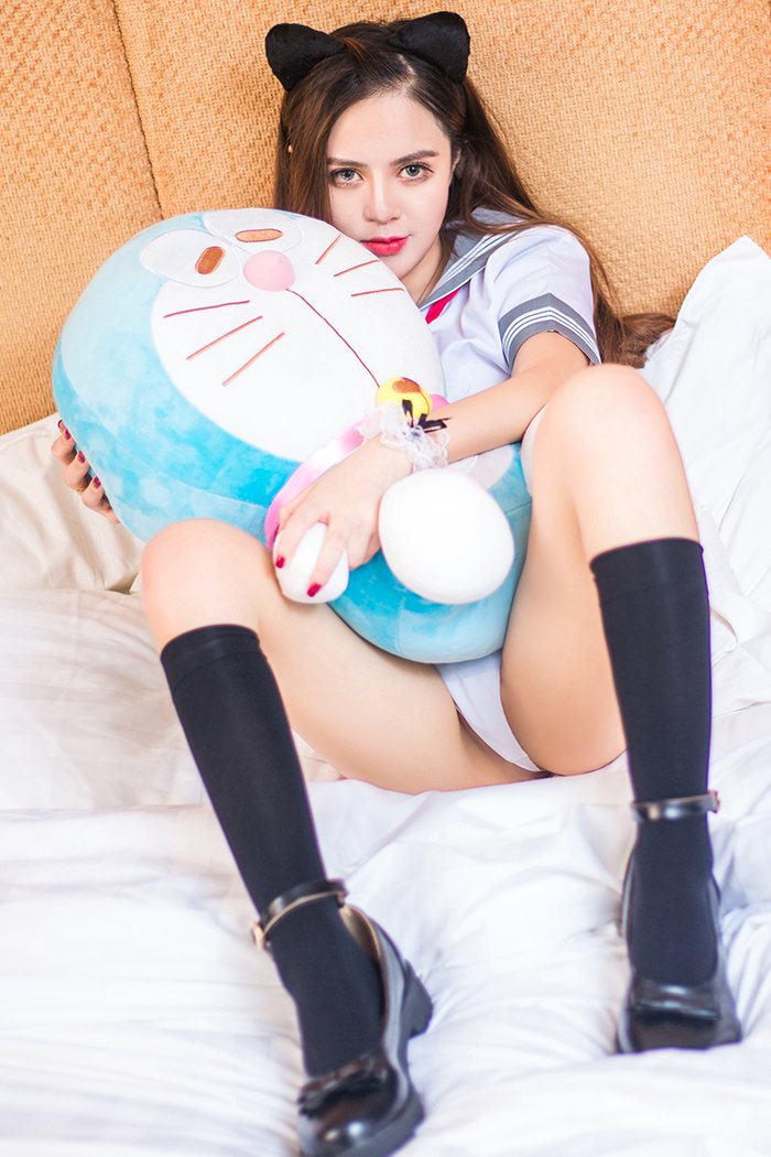 可爱学妹coco全裸上阵美体勾人欲火(图43)