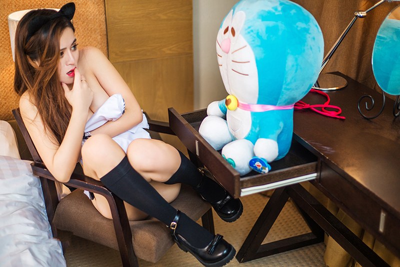 可爱学妹coco全裸上阵美体勾人欲火(图55)