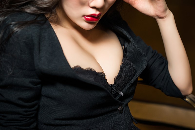 美艳少妇米娅蕾丝丁裤演制服诱惑(图33)