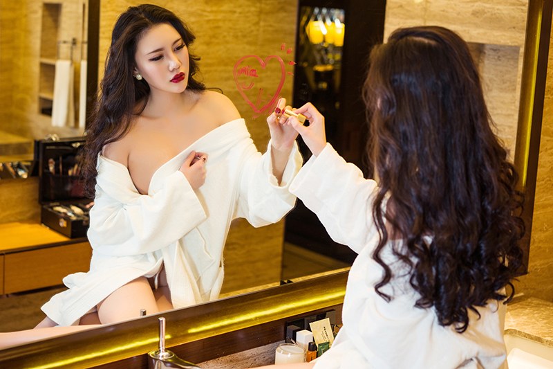 美艳少妇米娅蕾丝丁裤演制服诱惑(图68)