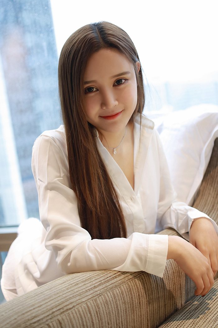 少女姗姗真空上阵玉乳翘臀看点足(图40)