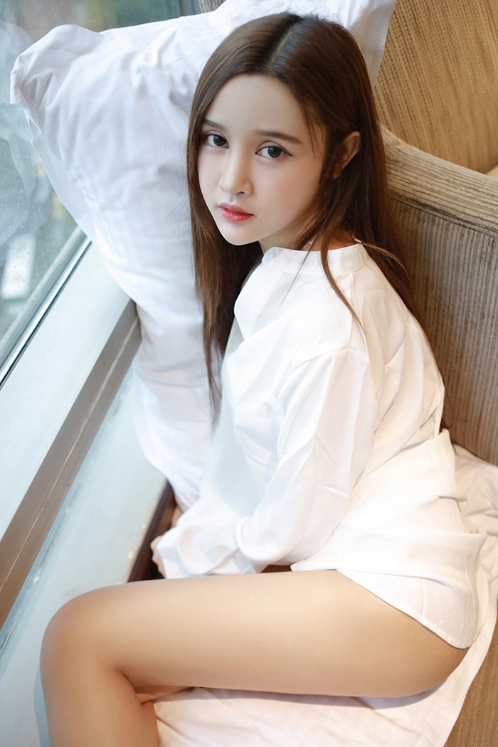 少女姗姗真空上阵玉乳翘臀看点足(图45)