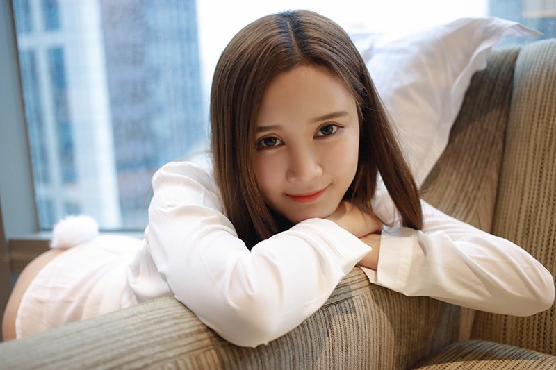 少女姗姗真空上阵玉乳翘臀看点足(图46)