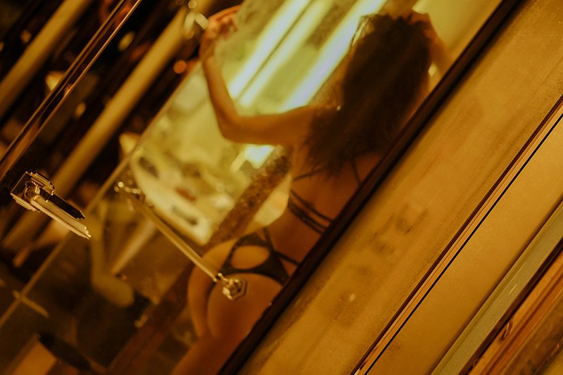 豪放御姐叶佳颐浴室湿身秀豪乳翘臀(图41)