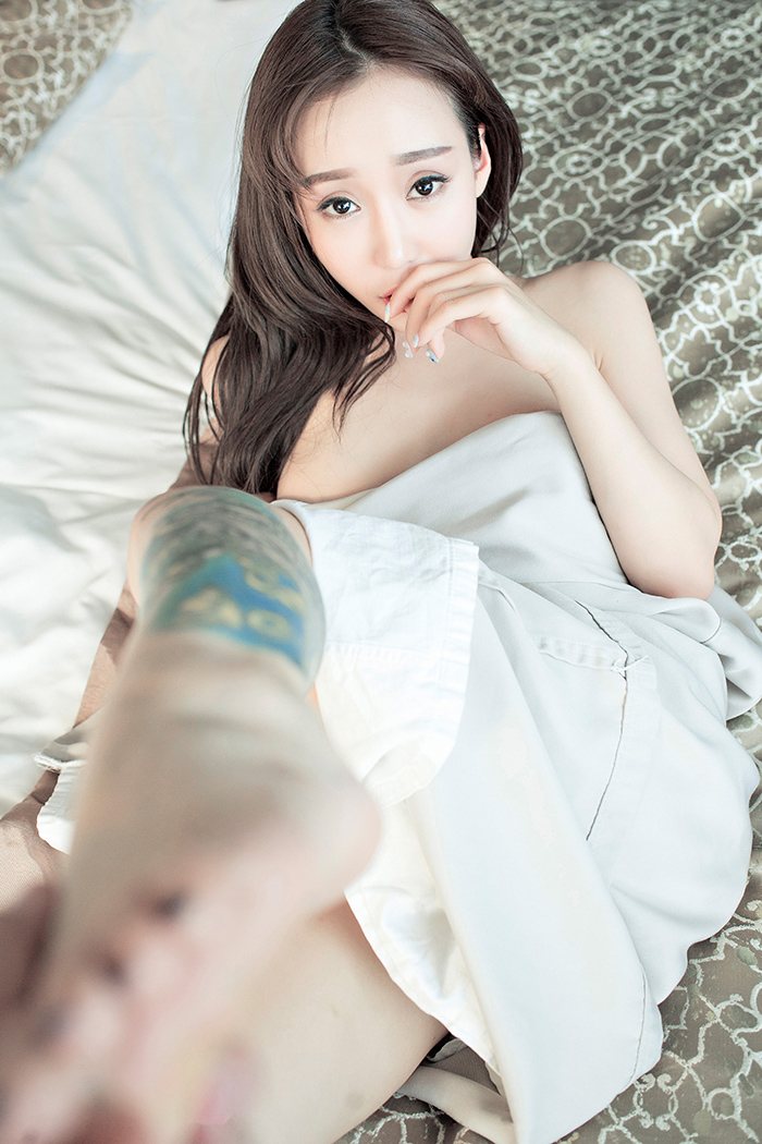 尤果美人顾灿性感比基尼秀白嫩美乳(图24)