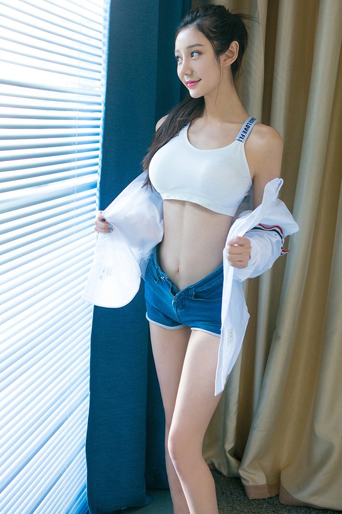 爆乳靓妹田慕儿雪肤香肩甜美动人(图44)