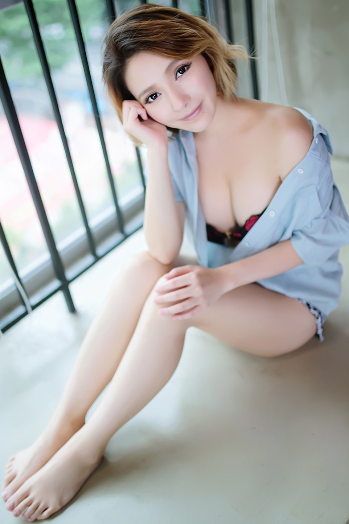 日本老湿性感内衣秀傲人豪乳翘臀(图16)