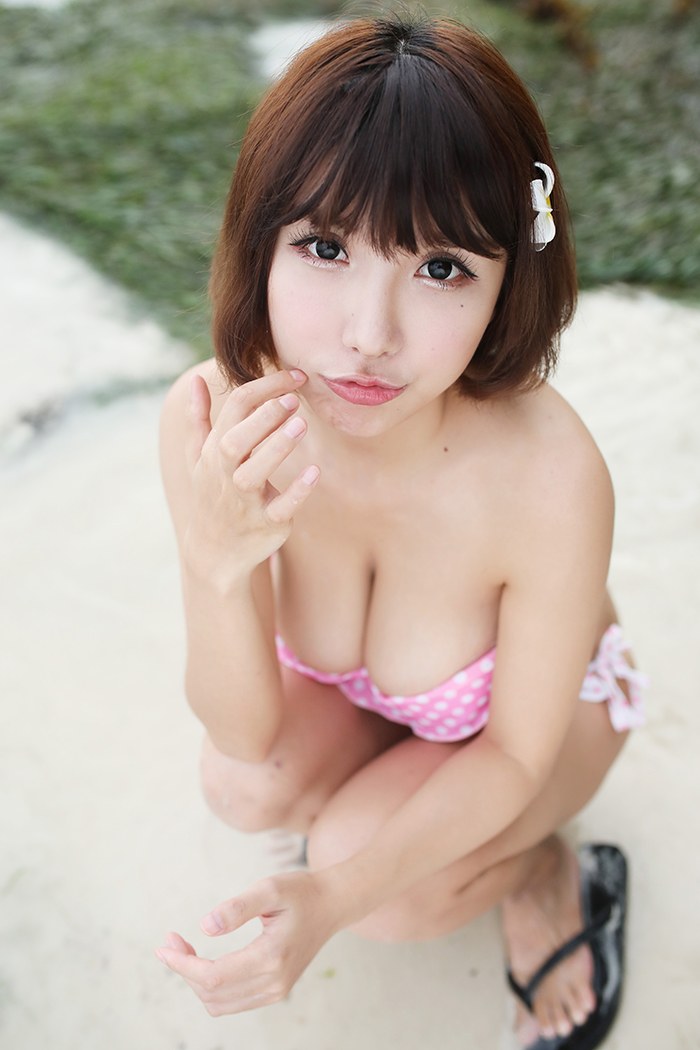 性感女神晓茜脱比基尼秀傲人巨乳(图29)