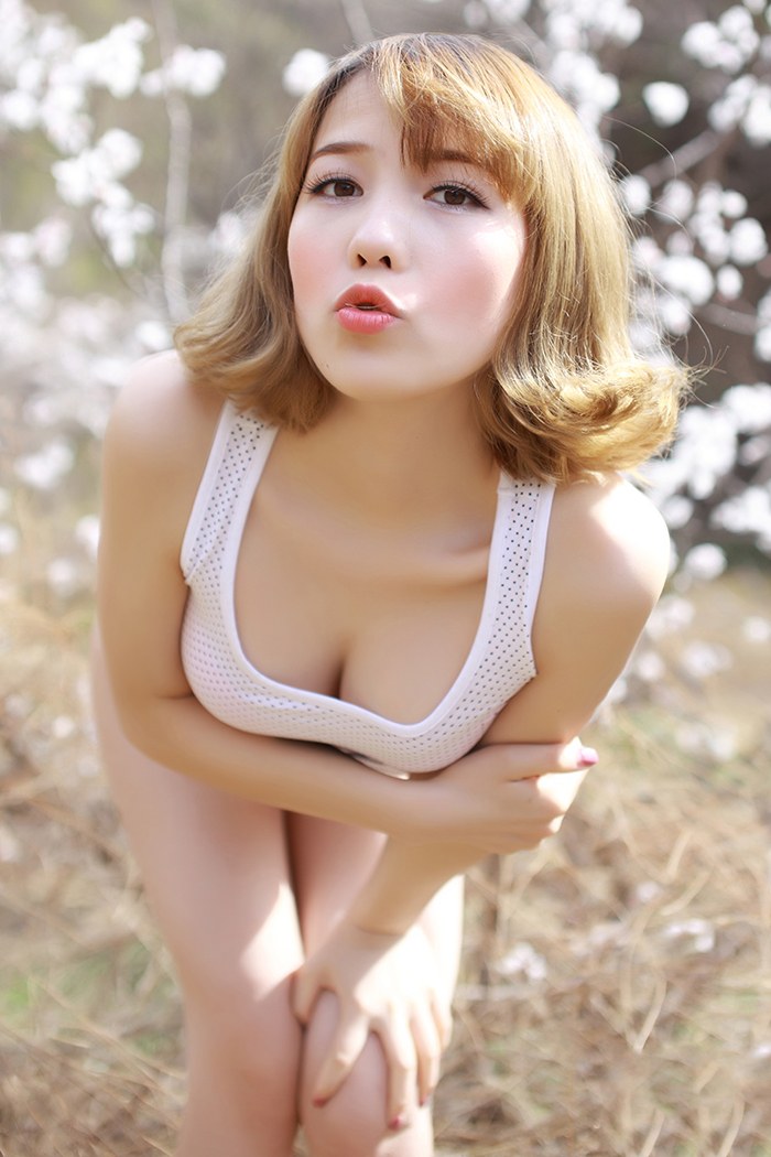 混血美女哈拿丰乳裸背引爆你眼球(图16)