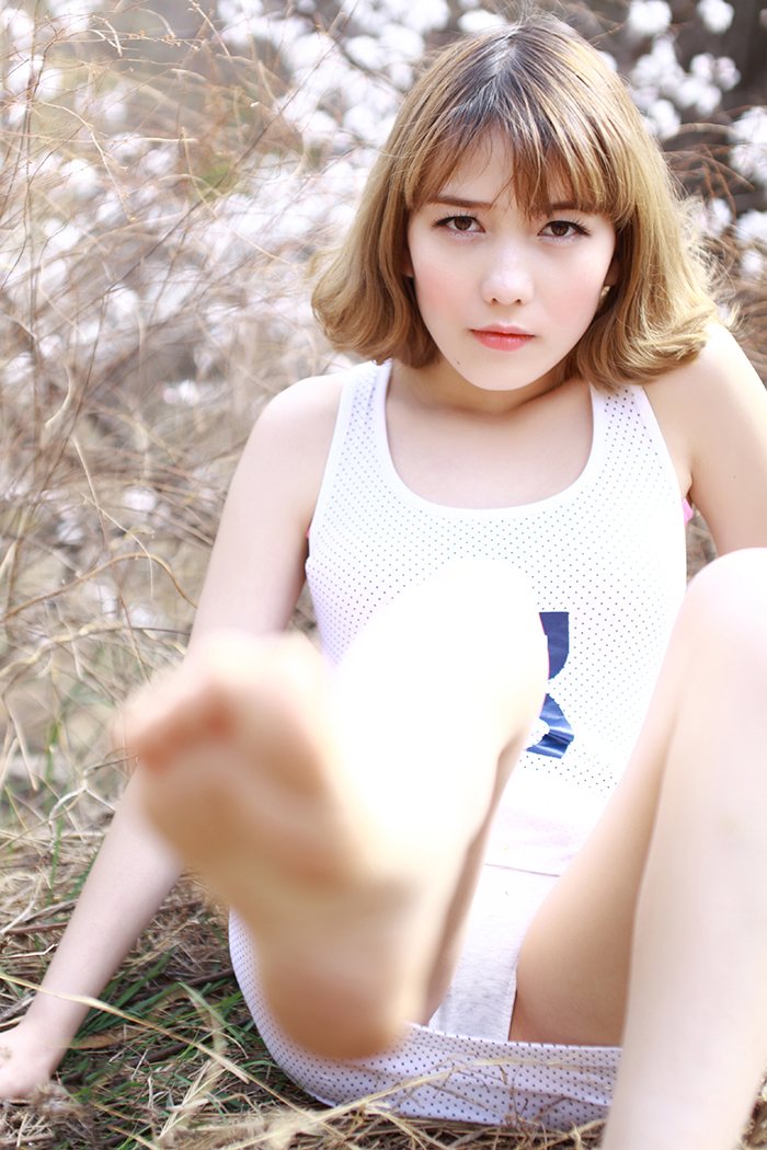 混血美女哈拿丰乳裸背引爆你眼球(图25)