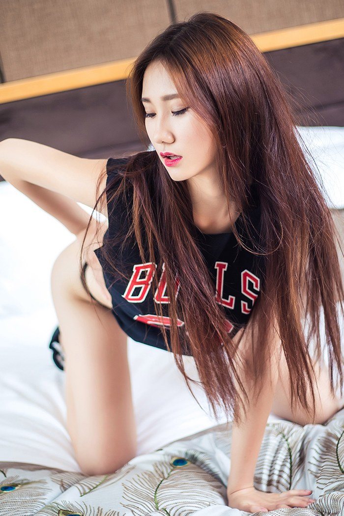 运动宝贝子珂脱衣露乳让人意乱情迷(图15)