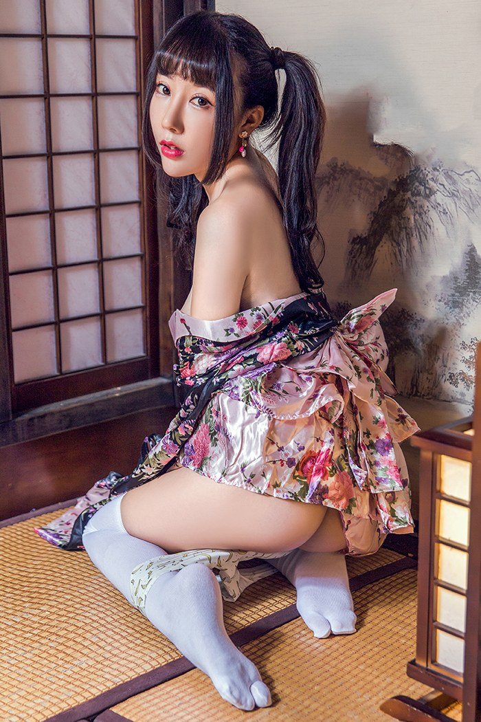 爆乳笑妹子千娇百媚胸器呼之欲出(图18)