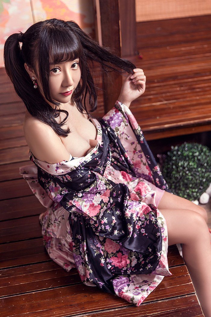 爆乳笑妹子千娇百媚胸器呼之欲出(图7)