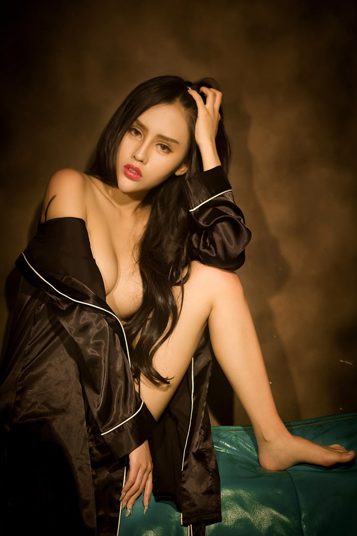 性感妖姬陈迪雅尺度大开玉体横陈(图26)