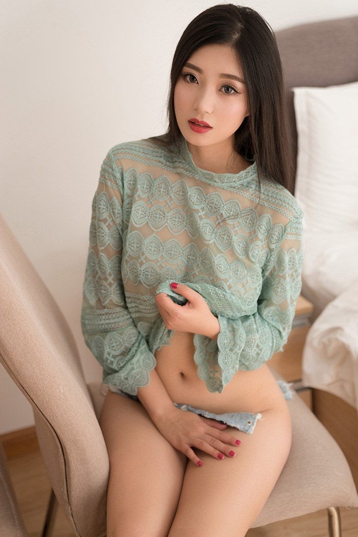 高颜值姐妹花缠绵暧昧等你来调教(图24)