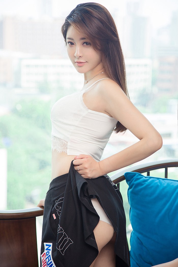 尤物刘天天丰乳肥臀尽显冰肌玉骨(图54)