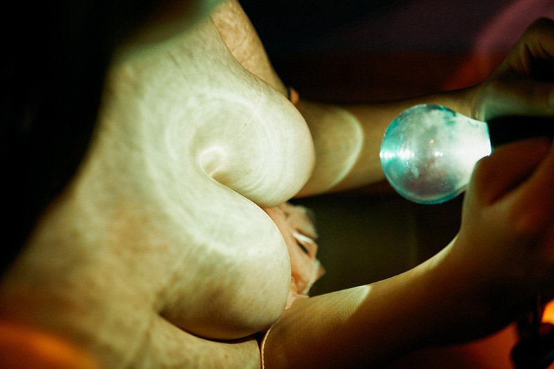 性感尤物瑞欣蜜乳娇躯让人流鼻血(图39)