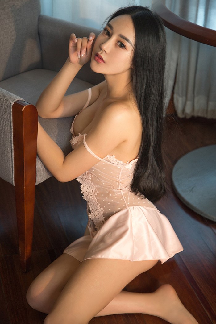 极品嫩模司徒林身材火辣爆乳袭人(图47)