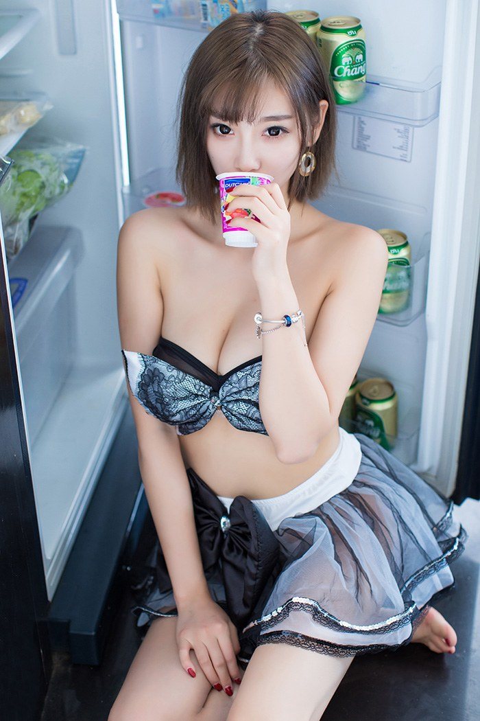 甜美嫩模杨晨晨性感比基尼诱惑足(图18)