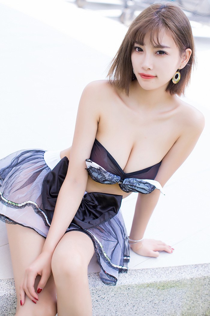 甜美嫩模杨晨晨性感比基尼诱惑足(图32)