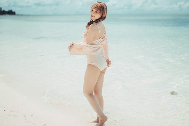 菠萝社美女老板柳侑绮童颜巨乳很吸睛(图36)