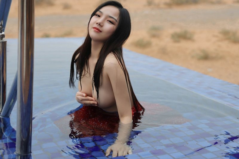 丰腴尤物徐微微真空上阵春光凸显(图36)