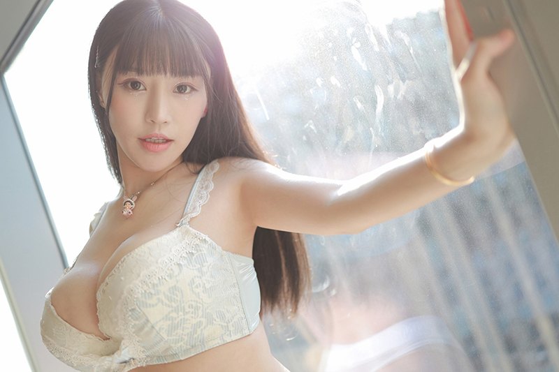 清纯嫩妹朱可儿薯片贴乳等你品尝(图42)