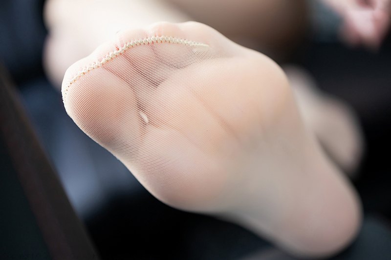 长腿女神周于希肉丝长靴车内露美臀(图59)