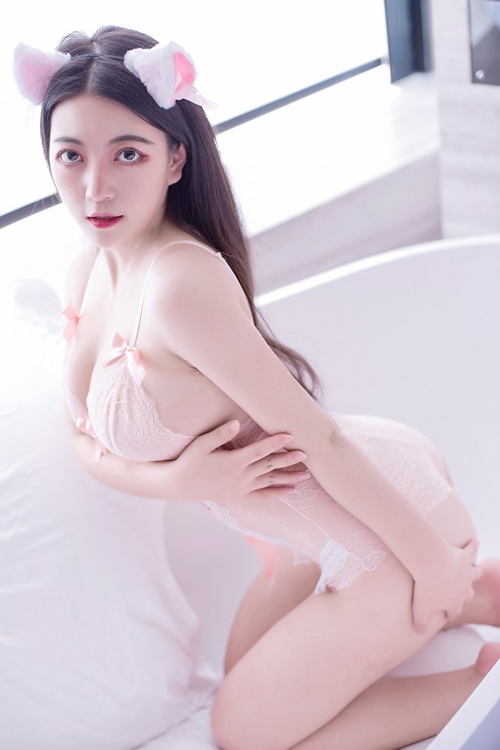 乖巧喵女仆安妮粉红尤物让你疯狂(图18)