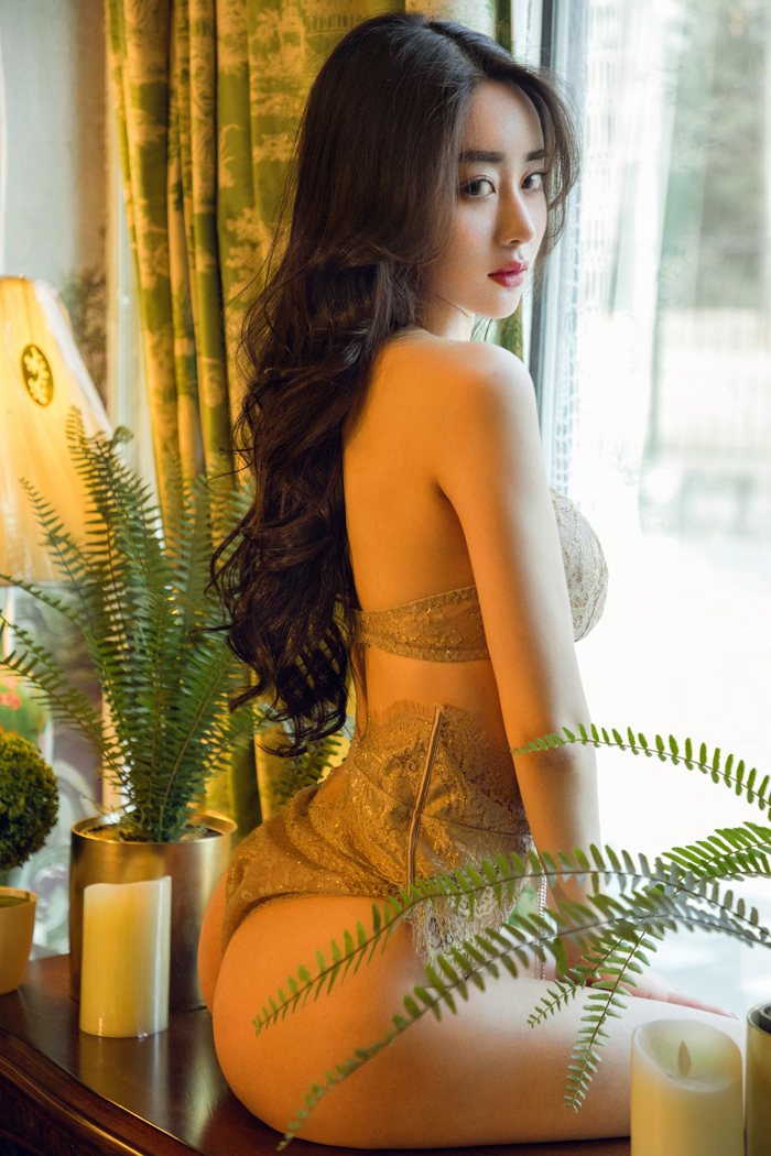 极品熟女穆菲菲冷艳高贵征服欲爆炸(图30)