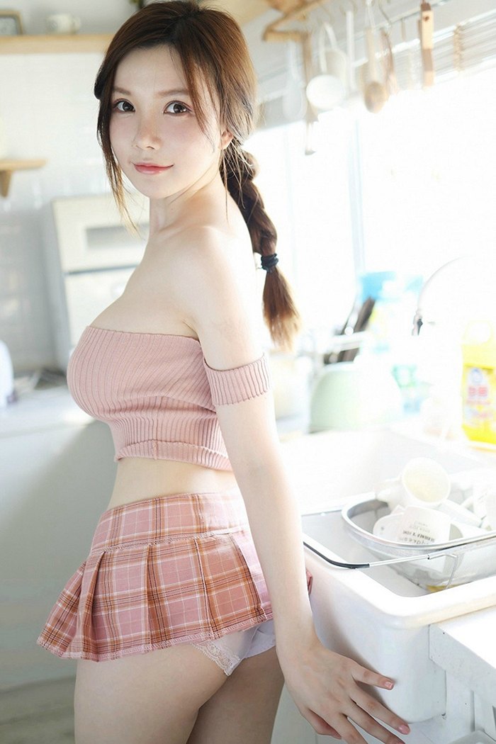 巨乳厨娘糯美子肉体盛宴等你品尝(图34)