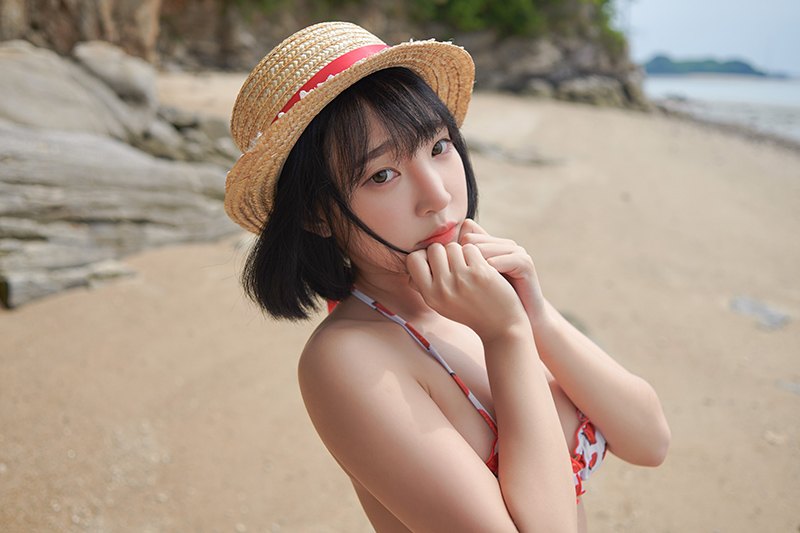 草莓小妹卿卿玉足酥胸等你一口吃掉(图21)