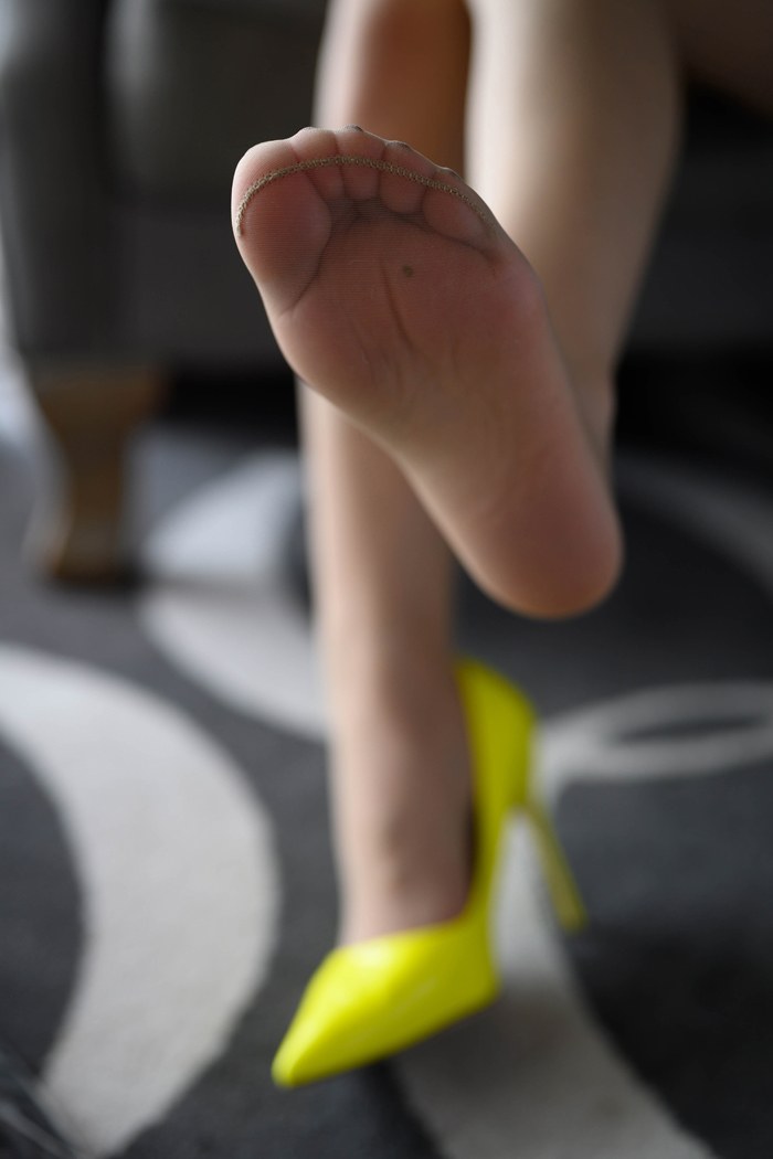 网红美女周于希肉丝美腿喷血诱惑(图64)