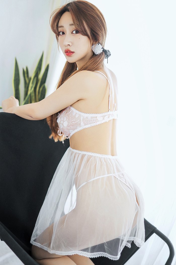 小家碧玉林子欣完美圆乳体香四溢(图23)